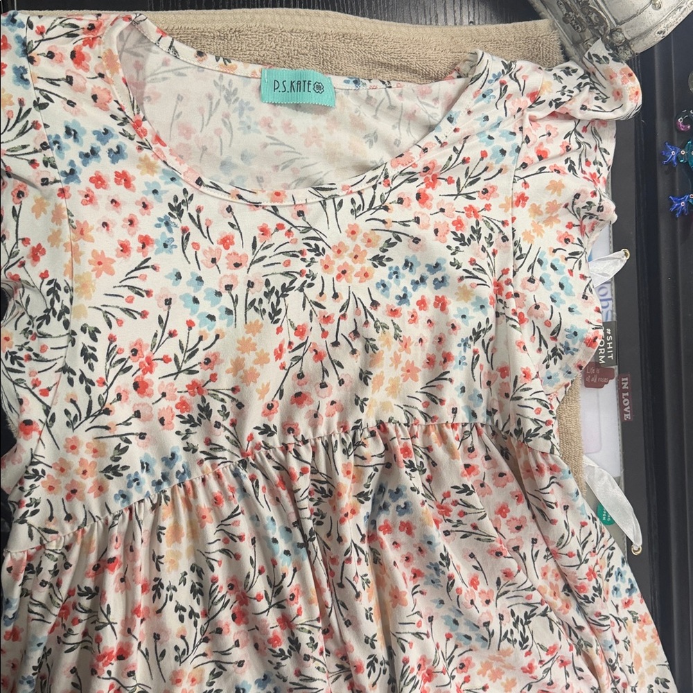 3 for 15***
P.S. Kate Floral Flutter Sleeve Babydoll Peplum Top